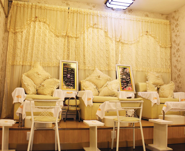 Nail Salon Jolie Pang – Địa điểm làm nail uy tín tại TPHCM