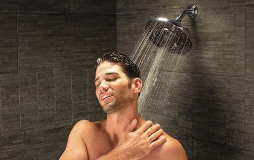 Bí quyết tắm vòi sen giúp bạn 'khỏe' cả ngày