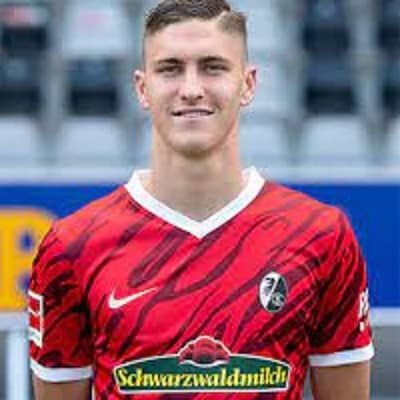 Roland Sallai - Bio, Career, Single, Age, Net Worth, Height | National football teams, National football, Playing football