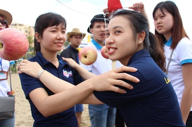 trò chơi tập thể ngoài trời ăn tào trên cây