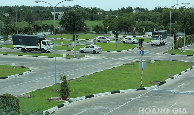 Trung tâm đào tạo lái xe Hoàng Gia