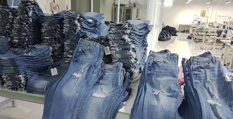 sỉ quần jean, sỉ quần jean nữ cao cấp, sỉ quần jean nam, quần jeans, quần jeans ống suông, quần jeans baggy, quần jeans lưng cao, quần jeans nữ đẹp, quần jeans đen