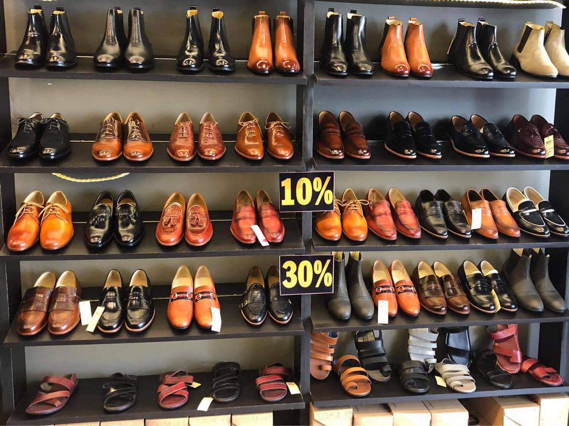 Có thể bạn đã từng được biết, từng đi ngang thấy cửa hàng hoặc từng nghe ai đó kể về giày Ông Bim. Tuy nhiên bạn vẫn phân vân về cửa hàng chúng tôi vì nhiều lí do và chưa dám đặt niềm tin để chọn mua giày của shop. Vì vậy, giày ông Bim một lần nữa ...