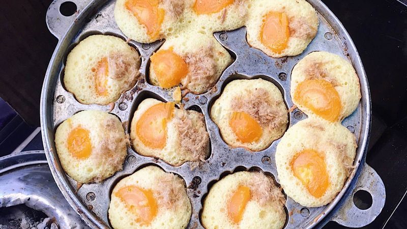 Châu Văn Liêm Bakery - bông lan trứng muối truyền thống