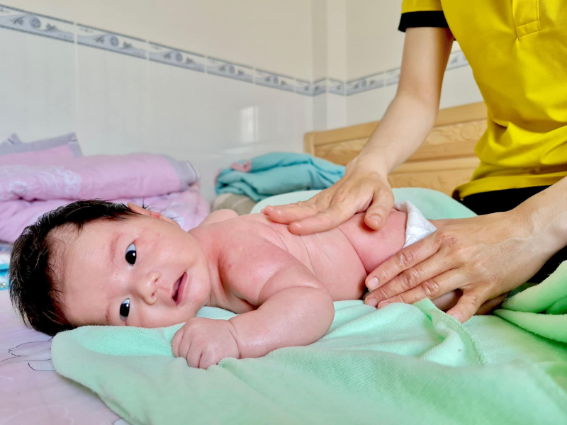 Bình Minh là công ty cung cấp dịch vụ chăm em bé sơ sinh tại nhà và bệnh viện uy tín