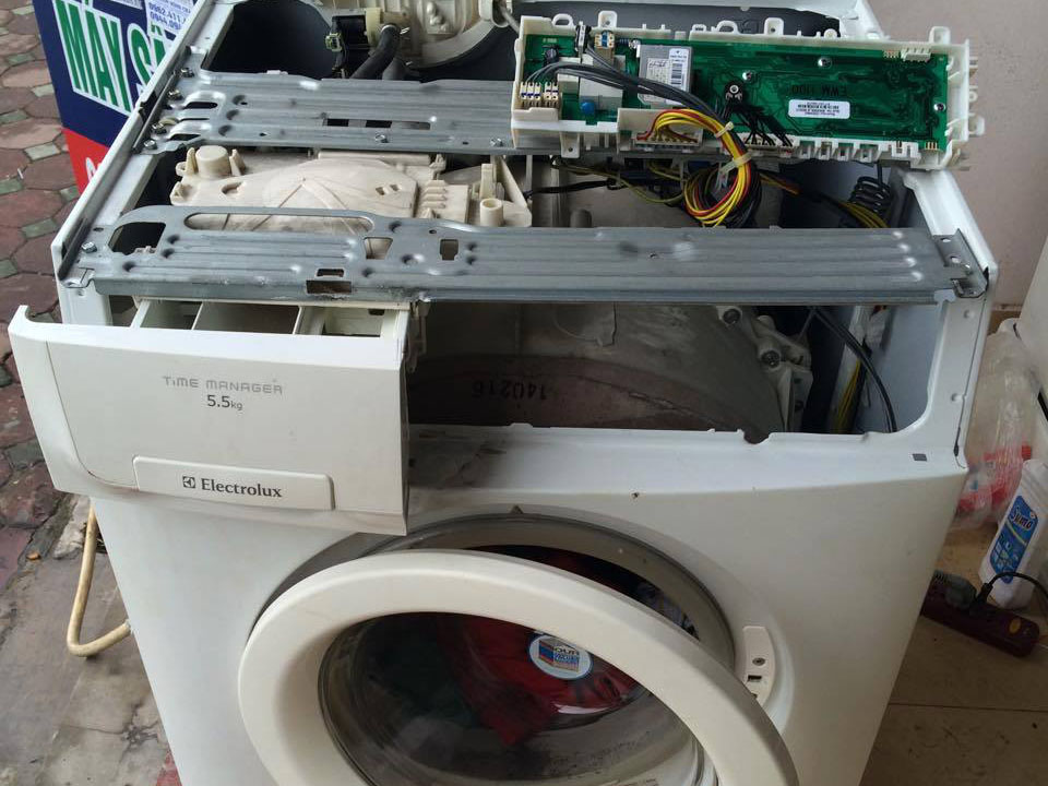 Chuyên sửa máy giặt Electrolux tại Bình Dương uy tín.